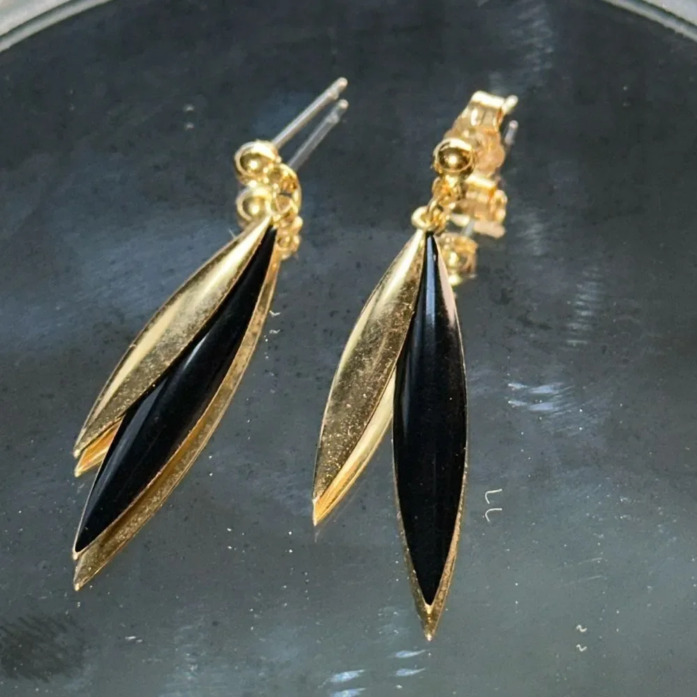 Vintage 70s/80s gold tone & black enamel painted post drop earrings